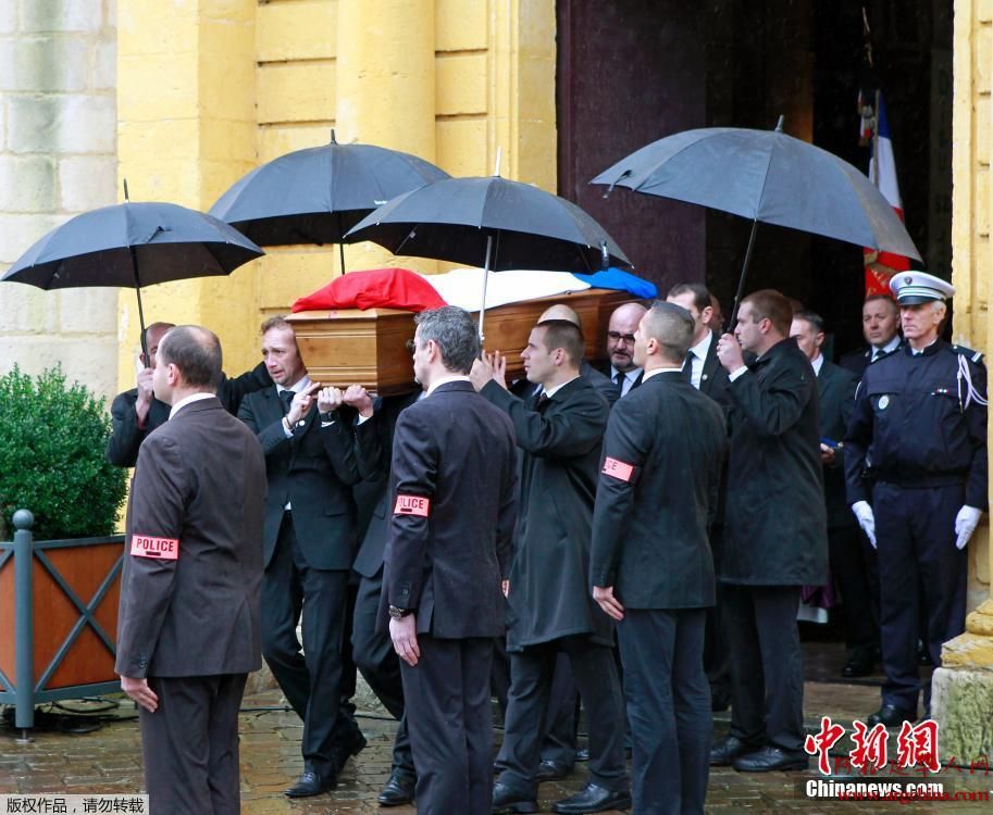 http://news.xinhuanet.com/photo/2015-01/16/127391342_14213649012091n.jpg