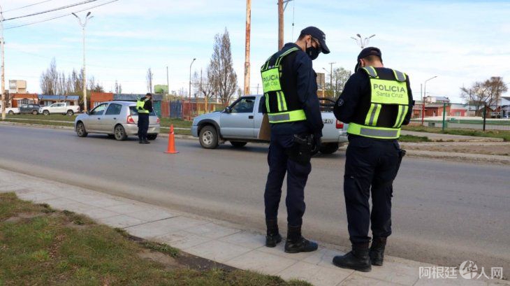 policia-santa-cruzjpg