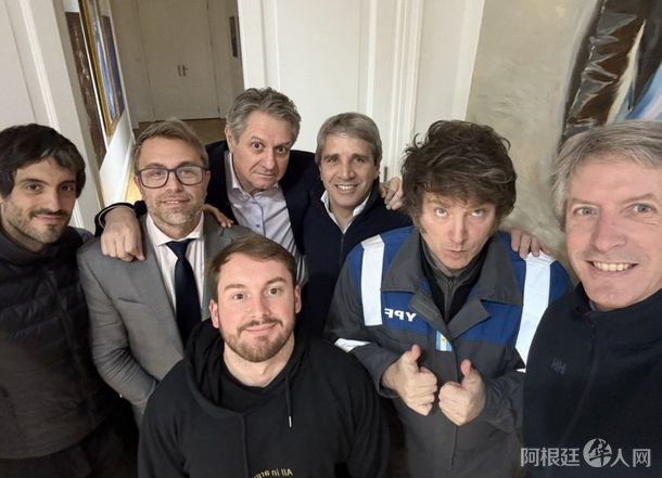 javier-milei-y-equipo-economicojpg