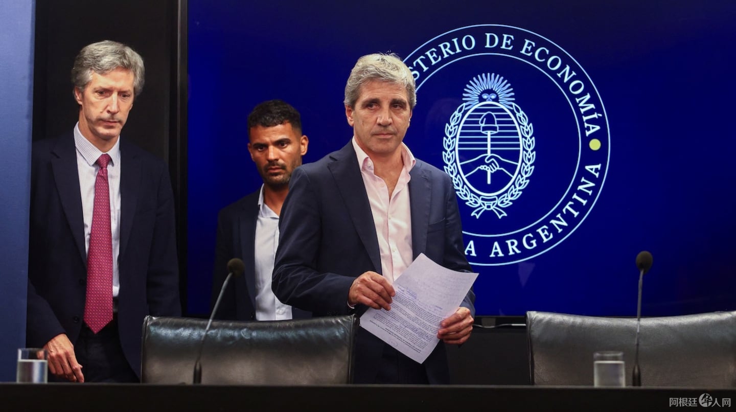 el-ministro-de-economia-luis-caputo-y-el-titular-del-banco-central-santiago-bausili-foto-reutersmatias-baglietto-CXF4Y3XIPFDFNINBM6WQM4KLOM el-ministro-de-economia-luis-caputo-y-el-titular-del-banco-central-santiago-bausili-foto-reutersmatias-baglietto-CXF4Y3XIPFDFNINBM6WQM4KLOM