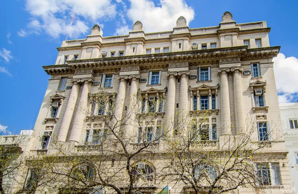 6032daab-8edd-48ff-a398-16205f01d922