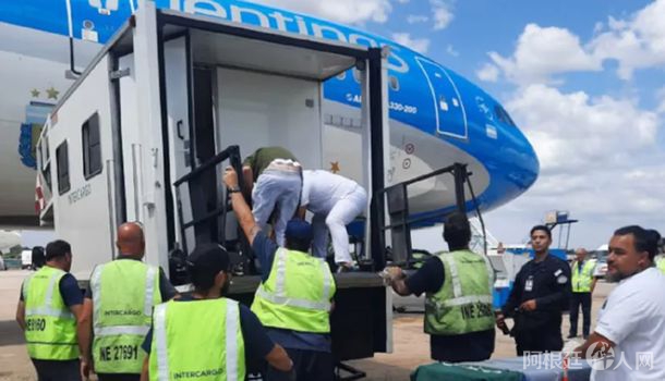 elevador-aeropuerto-ezeiza elevador-aeropuerto-ezeiza