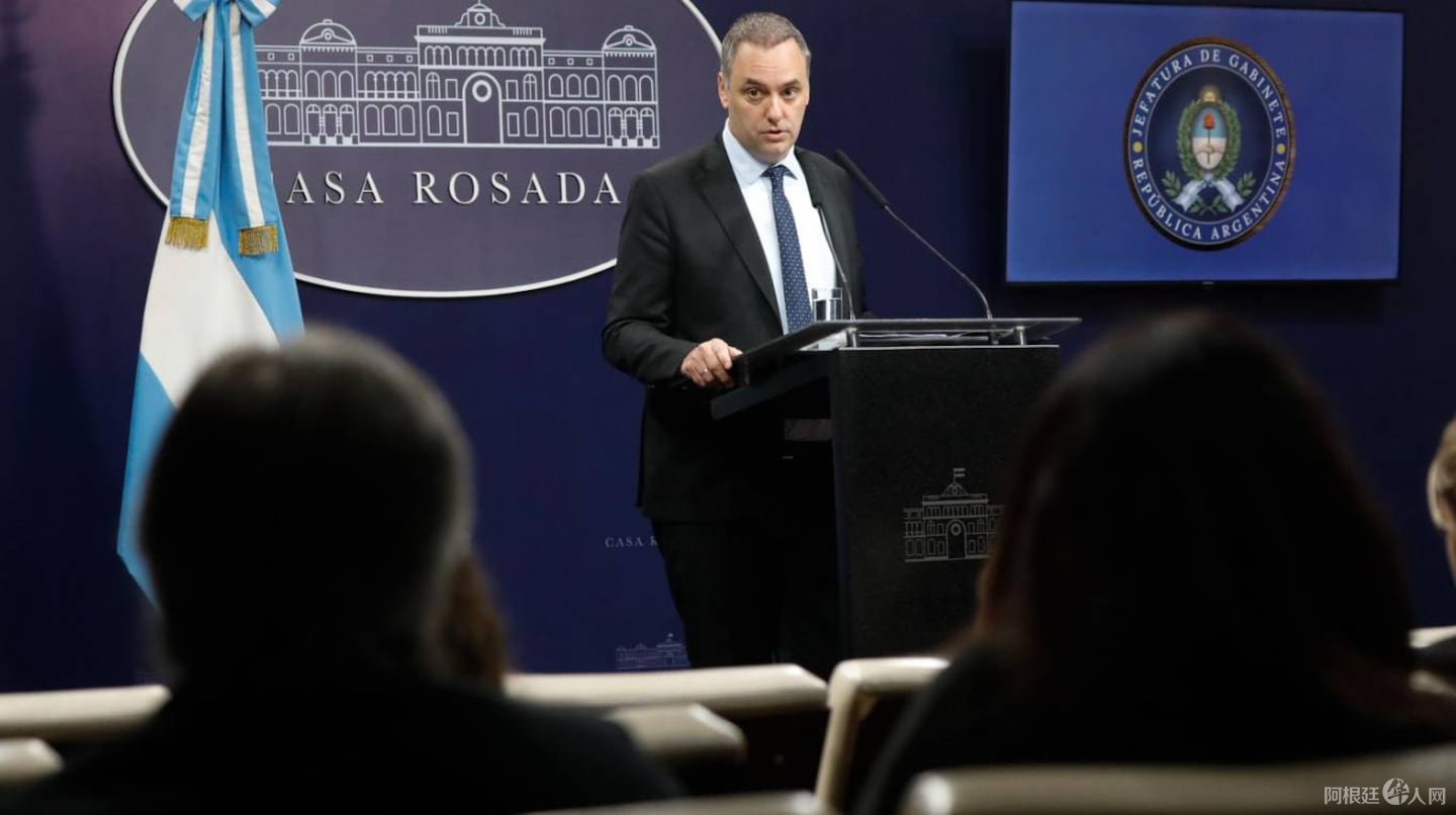 el-jefe-de-gabinete-manuel-adorni-retomo-las-conferencias-de-prensa-en-casa-rosadafoto-presidencia-PJ3DXV465VA3RMCW7ICPQ25UMA
